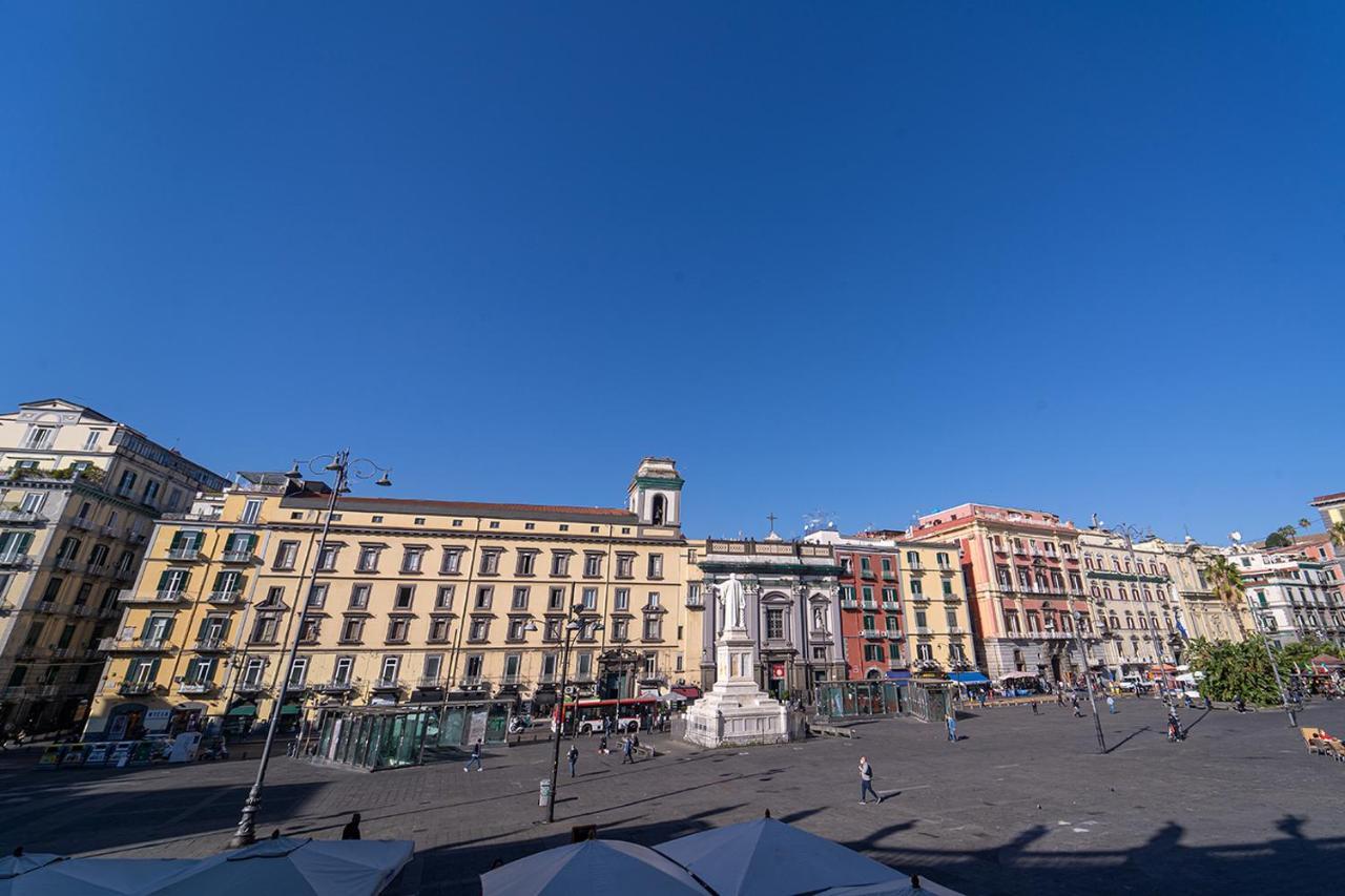 Le 4 Stagioni Dante H Napoli Centro, By Clapa Group Hotel Exterior photo
