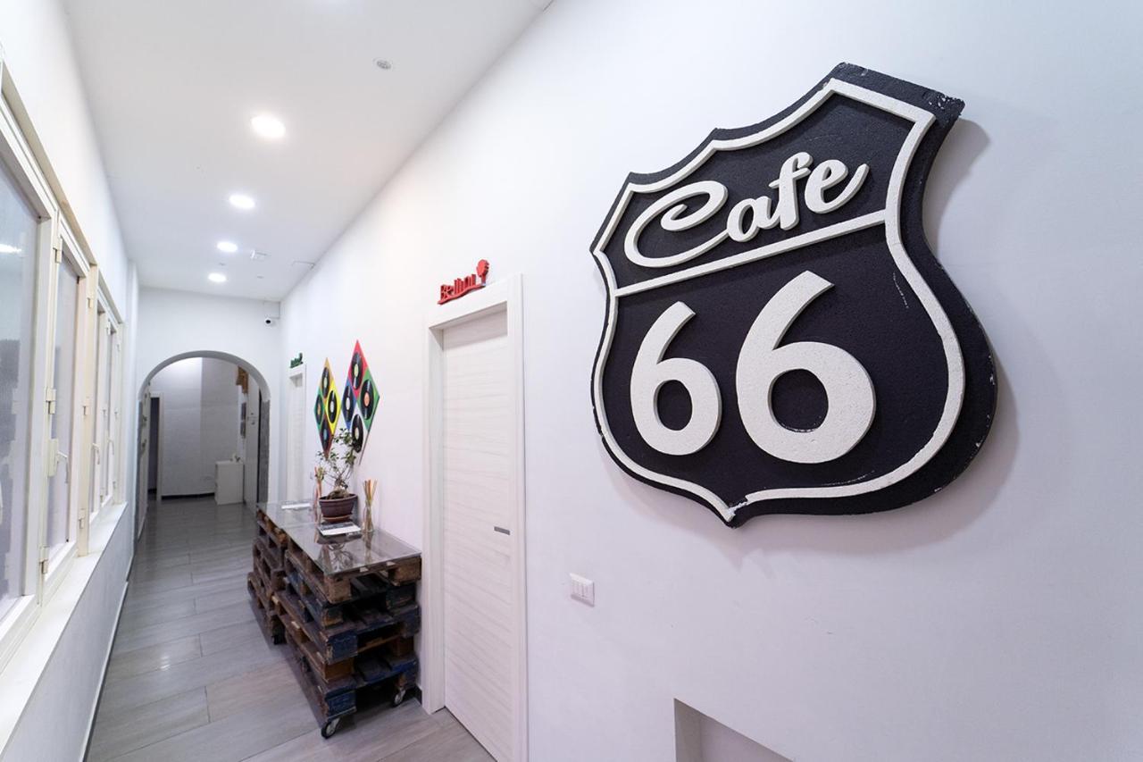 Le 4 Stagioni Dante H Napoli Centro, By Clapa Group Hotel Exterior photo